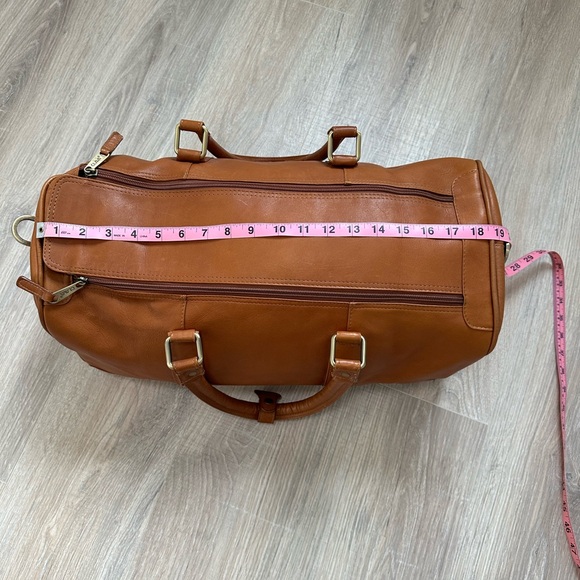 CLAVA Genuine Leather Weekender / Duffel Bag – Carry-On Size - Picture 10 of 12